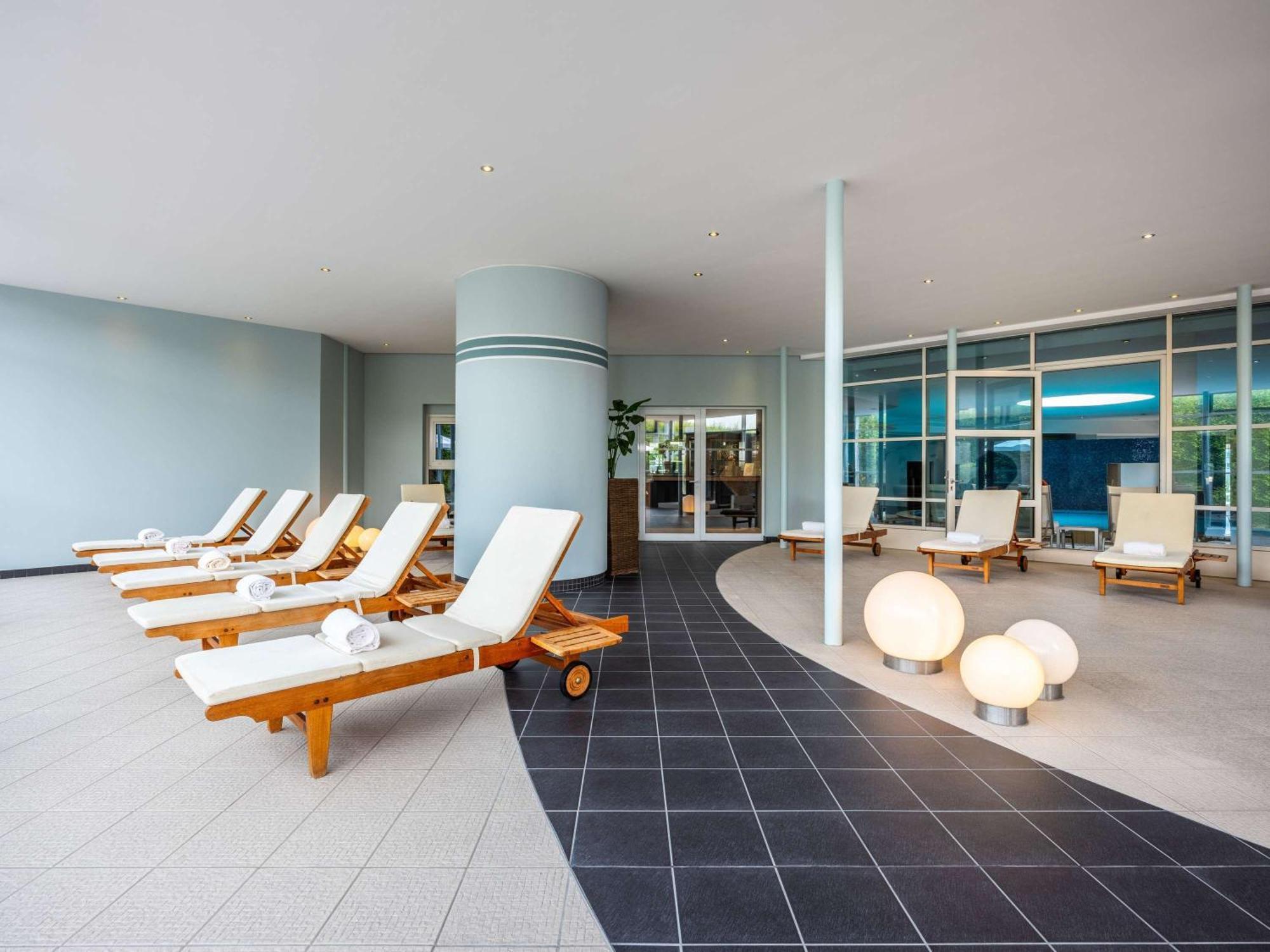Pullman Stuttgart Fontana Hotel Exterior foto