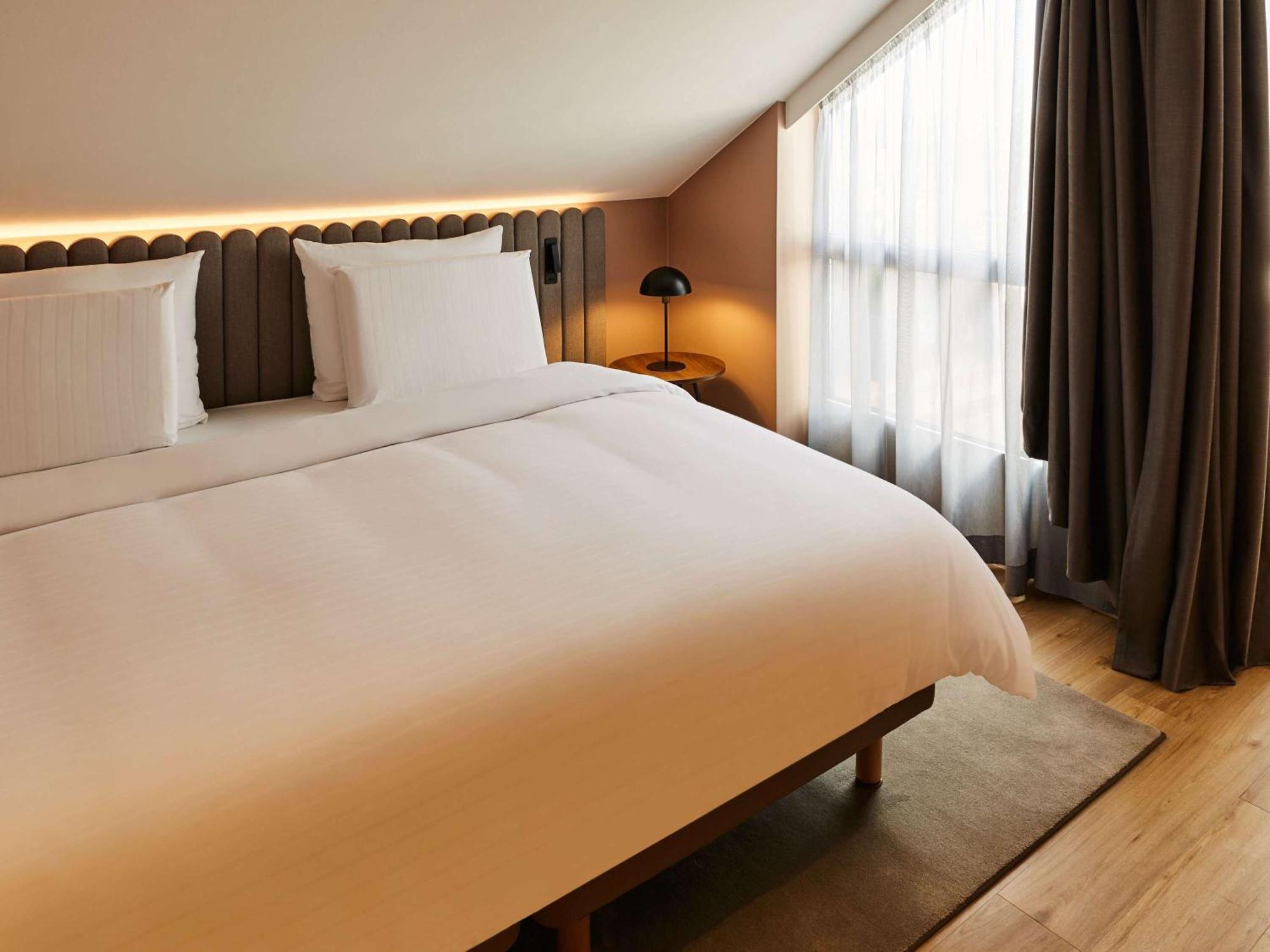 Pullman Stuttgart Fontana Hotel Exterior foto